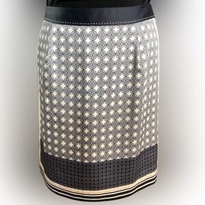 Ann Taylor Black and White Geometric Pencil Skirt